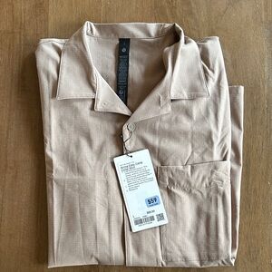 NWT Lululemon Men’s Collar Shirt